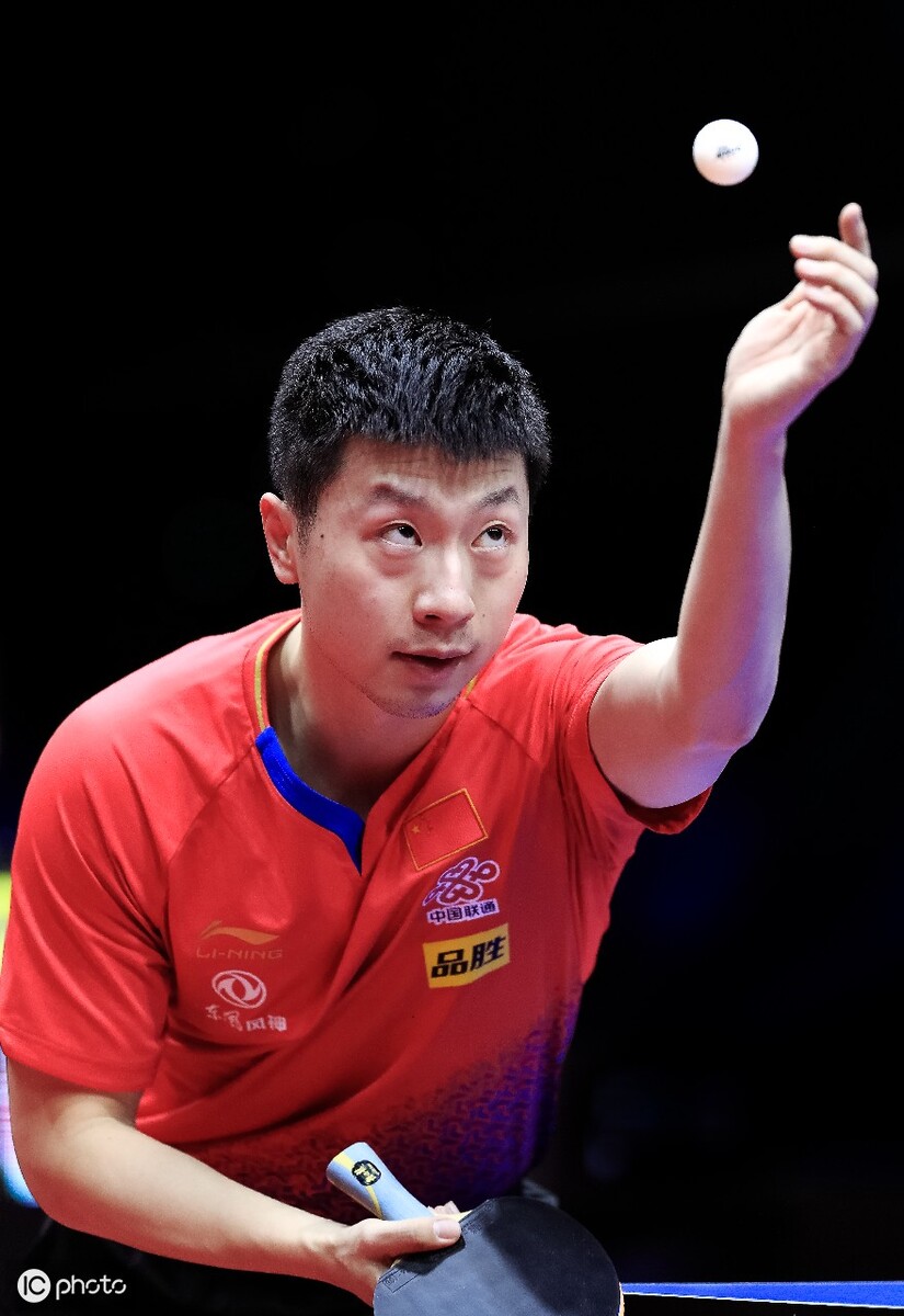 服球员本人 服球员本人