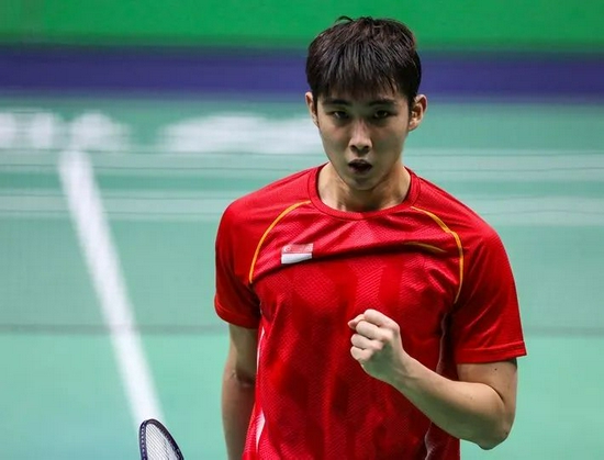 而显得紧张 而显得紧张