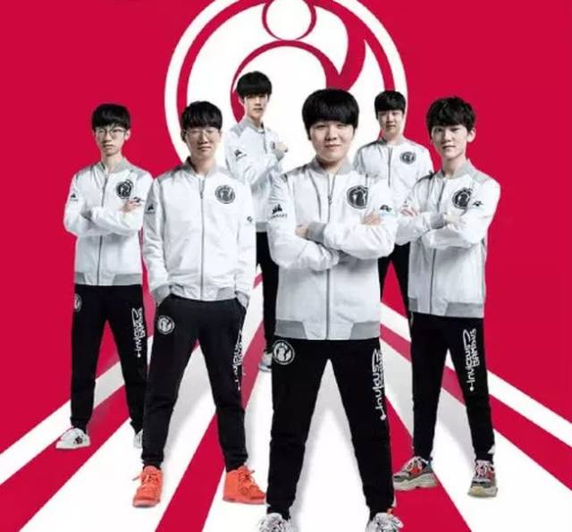 使她在中后 使她在中后