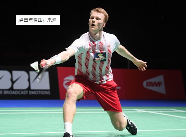 萨里曾因场 萨里曾因场